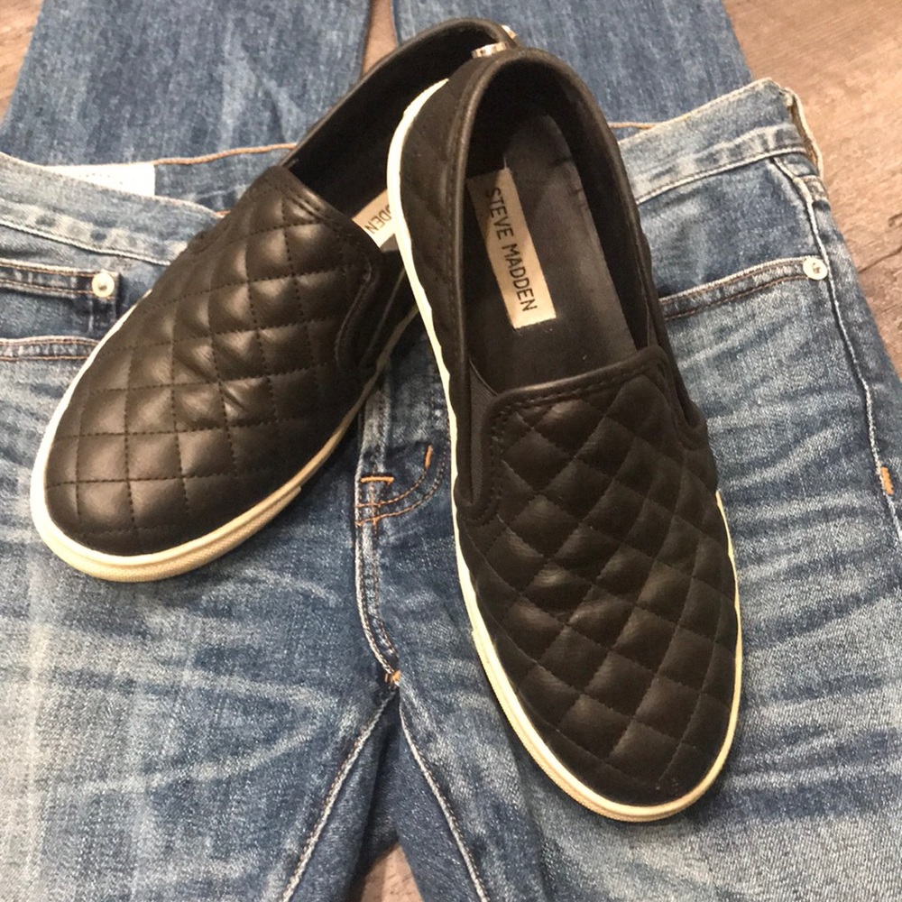 Steve Madden slip on